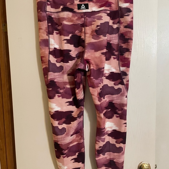 Reebok XXL women’s workout capris. 21 inch inseam 36 inch length. NWOT. - Picture 7 of 9